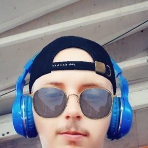 Meet your Posher, Nazareth